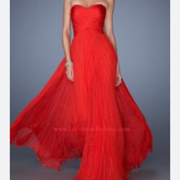 Selling XS Red Dress from Prom Girl - Picture 2 of 2